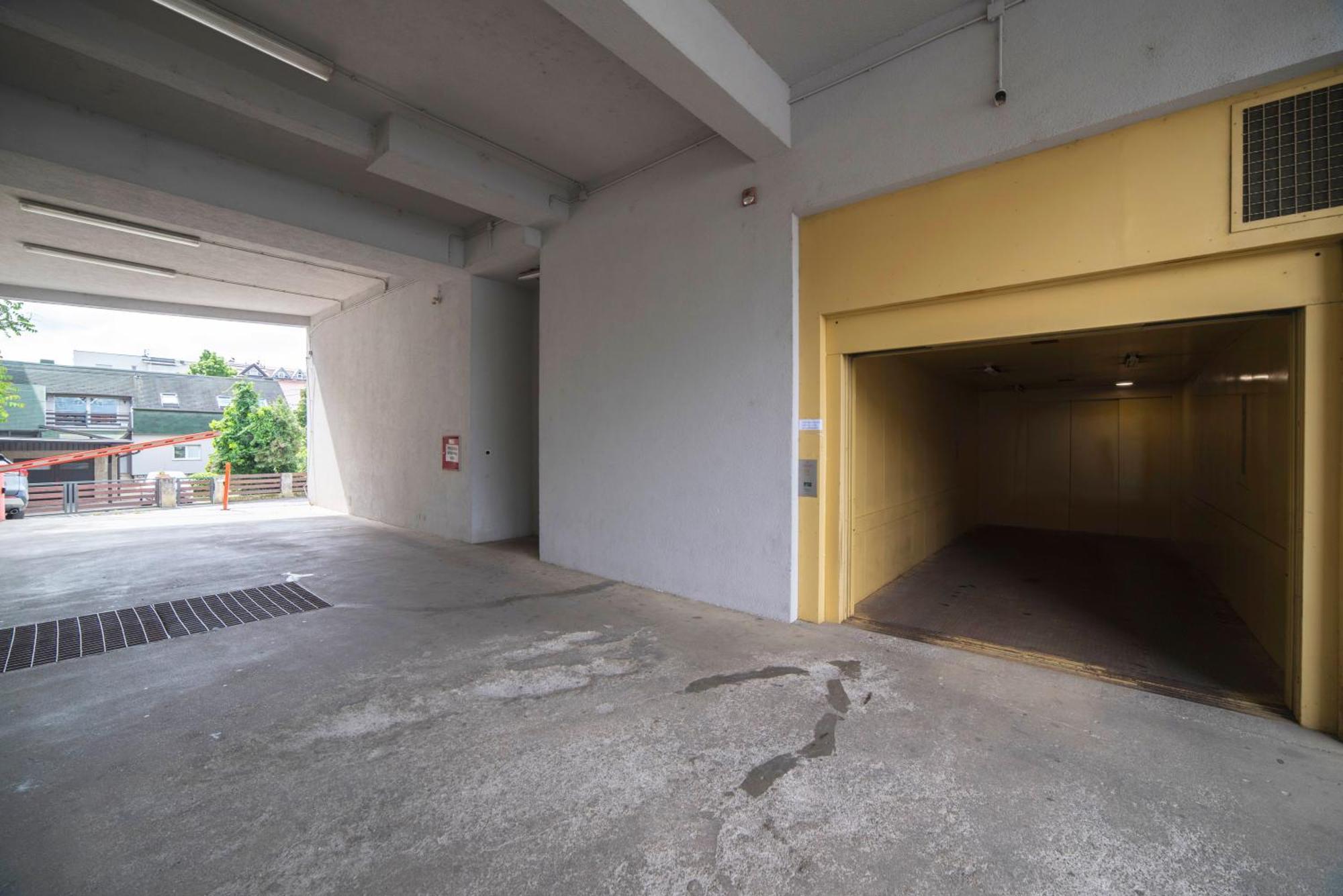 Marci With Parking * Zagreb