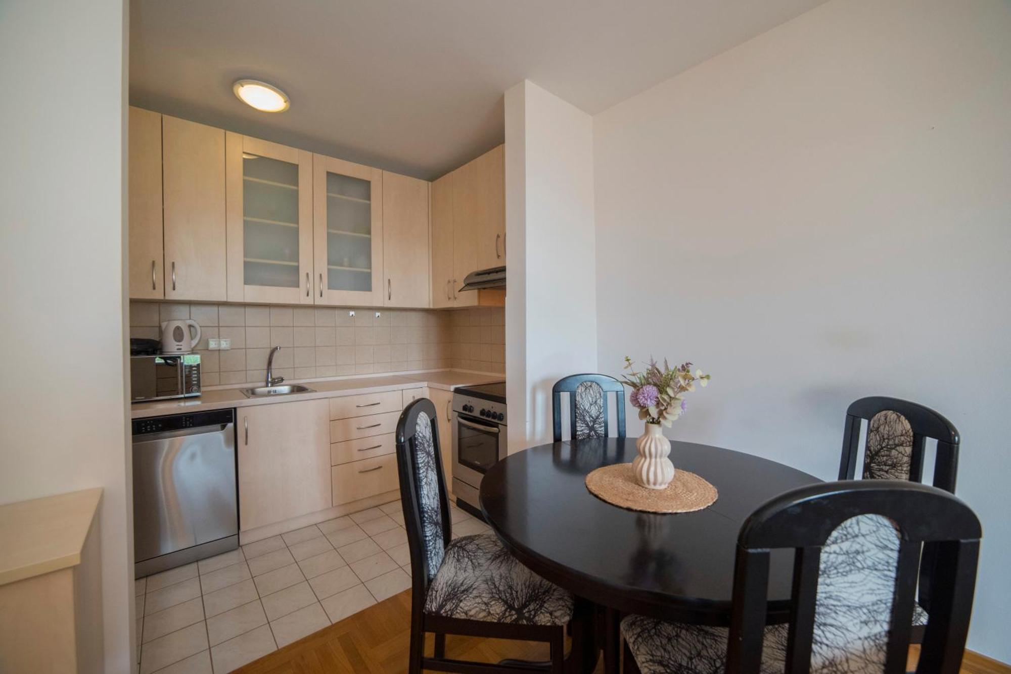 Apartment Marci With Parking Zagreb